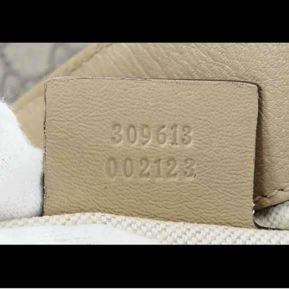 GUCCI Supreme Monogram Medium  Tote Beige - Picture 11 of 11